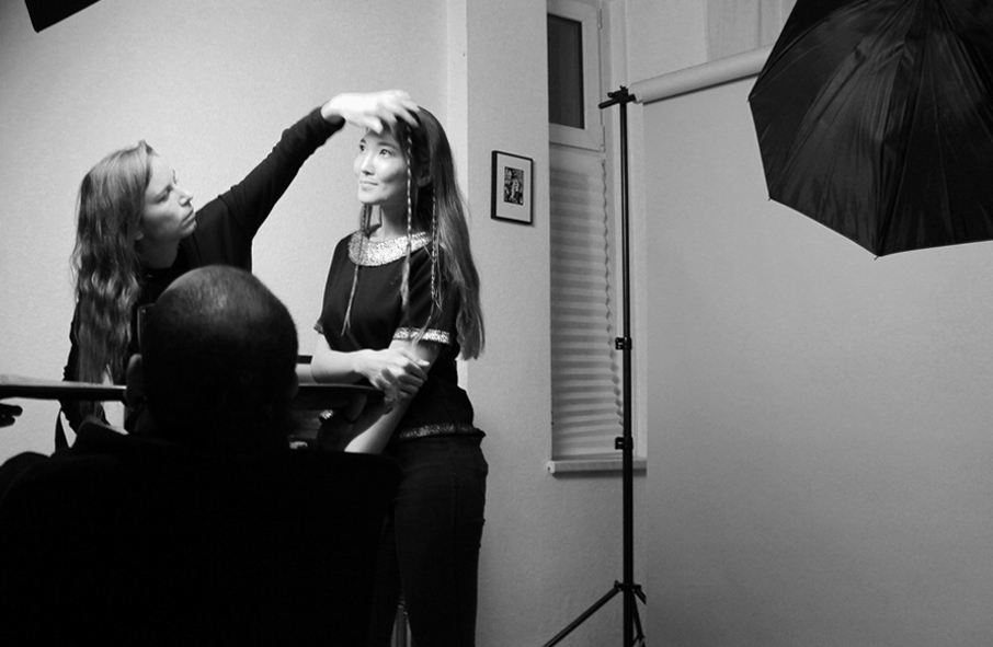 session photo de cecile mella pour la couverture du rapport annuel du groupe altrad 2017